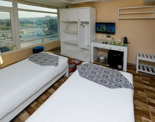 Standard Tek Büyük veya İki Ayrı Yataklı Oda, Sigara İçilmez