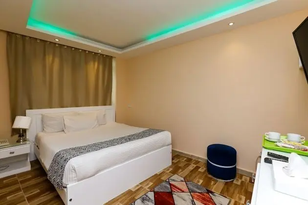 Standard Tek Büyük veya İki Ayrı Yataklı Oda, Sigara İçilmez