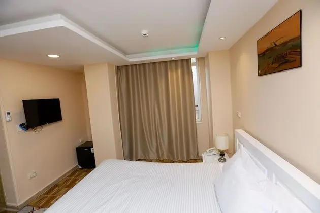 Standard Tek Büyük veya İki Ayrı Yataklı Oda, Sigara İçilmez