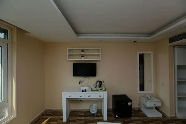 Standard Tek Büyük veya İki Ayrı Yataklı Oda, Sigara İçilmez