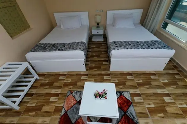 Standard Tek Büyük veya İki Ayrı Yataklı Oda, Sigara İçilmez