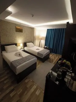 Standard Tek Büyük veya İki Ayrı Yataklı Oda, Sigara İçilmez