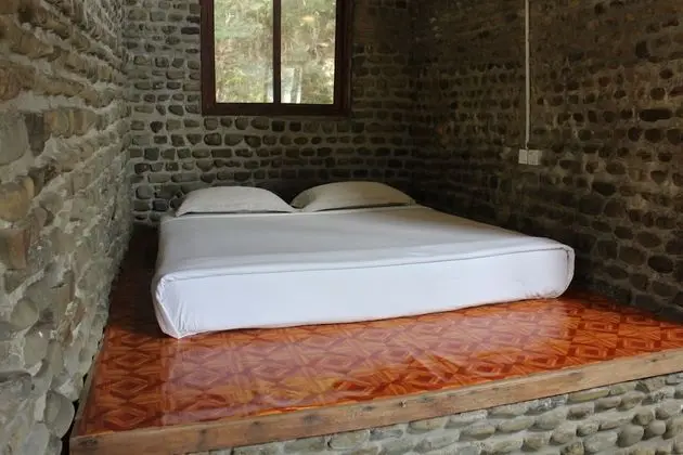 Kulübe (Emerald Suite Stone)