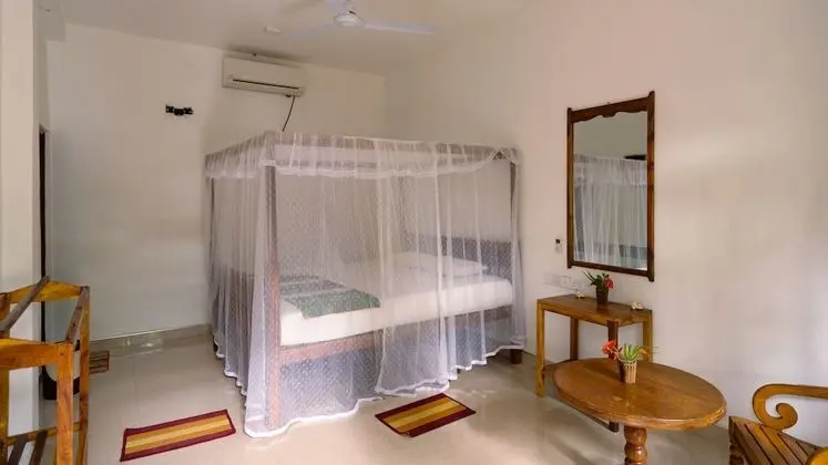 Deluxe Tek Büyük Yataklı Oda, 1 En Büyük (King) Boy Yatak, Balkon, Kısmi Deniz Manzaralı
