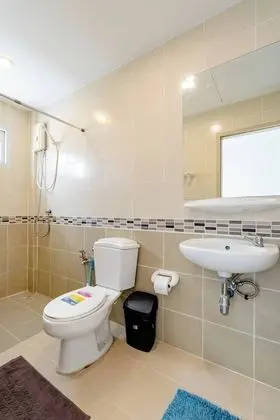 Standard Room with Shared Bathroom