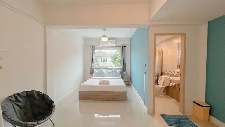 Superior Double Room with Private Bathroom