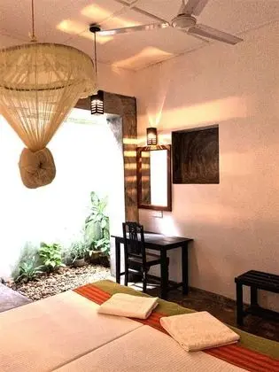 Standard Tek Büyük Yataklı Oda (with Fan)
