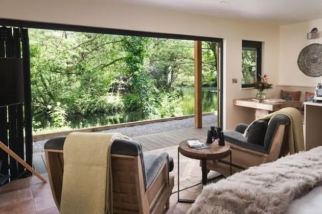 Luxury Kulübe, Banyolu/Duşlu, Göl Manzaralı (Lakeside Lodges)