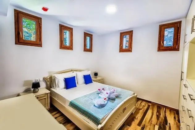 Deluxe Villa