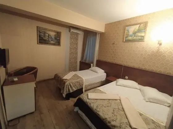 Standard Üç Kişilik Oda