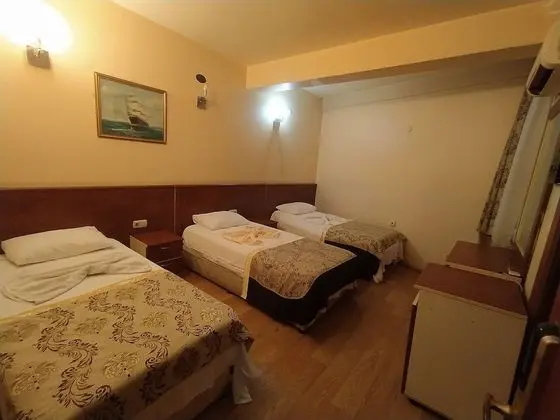 Standard Üç Kişilik Oda