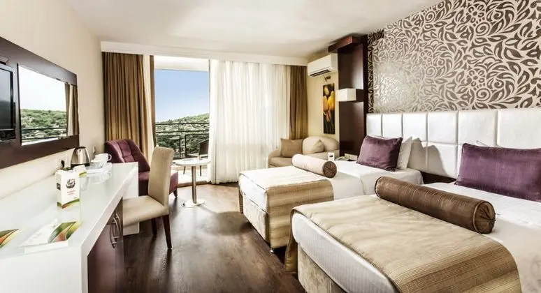 Çift ​​kişilik Land View