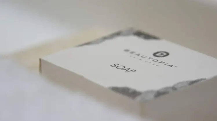 Superior Tek Büyük Yataklı Oda (Luxury Oak Room)