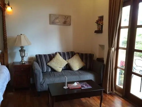 Deluxe Tek Büyük Yataklı Oda, 1 Çift Kişilik Yatak, Park Manzaralı, Bahçeli