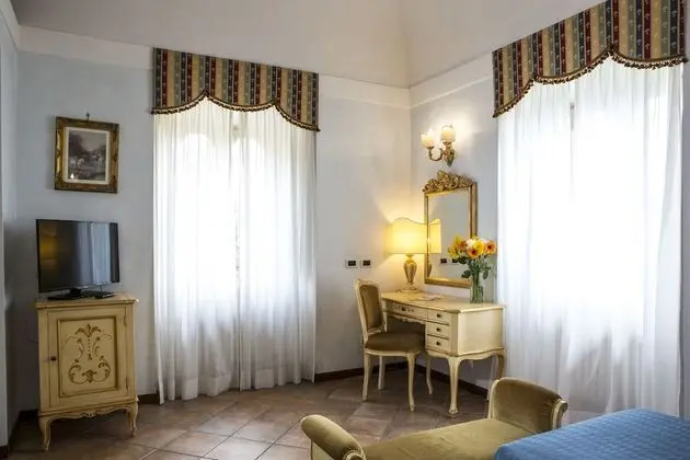 Deluxe Tek Büyük veya İki Ayrı Yataklı Oda