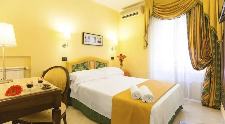 Standard Tek Büyük veya İki Ayrı Yataklı Oda