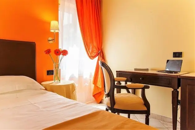 Tek Büyük Yataklı Oda (small)