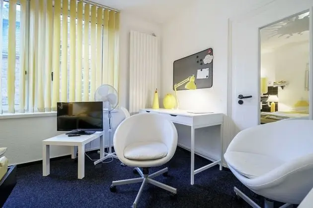 Tek Büyük Yataklı Oda, Ortak Banyo