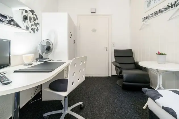 Tek Kişilik Oda, Ortak Banyo