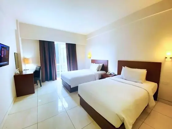Deluxe Tek Büyük veya İki Ayrı Yataklı Oda, Balkon