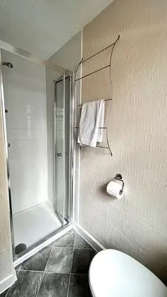 Tek Kişilik Oda, Banyolu/Duşlu (Large Single)