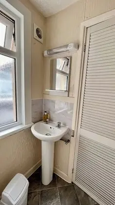 Tek Kişilik Oda, Banyolu/Duşlu (Large Single)