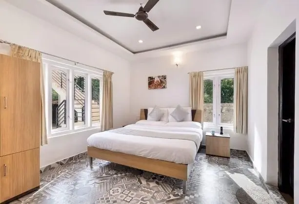 Luxury Tek Büyük Yataklı Oda