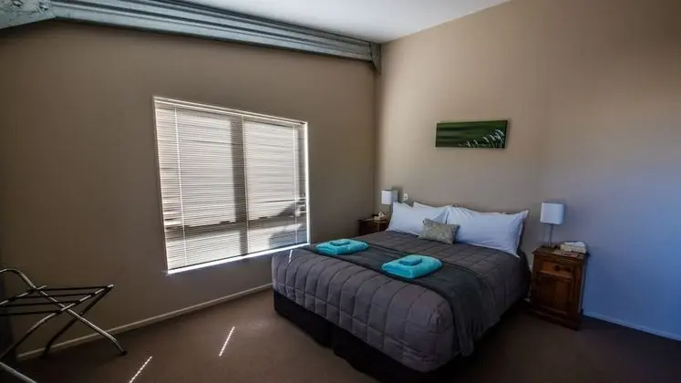 Tek Büyük Yataklı Oda (Lodge Room 3)