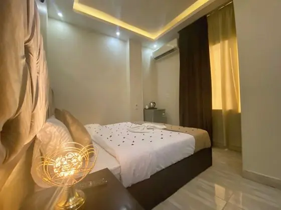 Deluxe Tek Büyük veya İki Ayrı Yataklı Oda