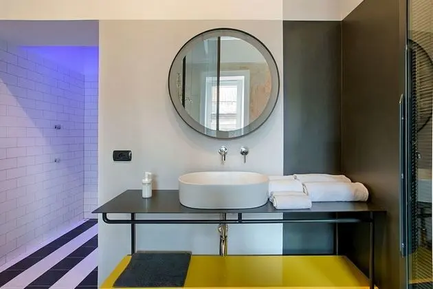 Luxury Oda, 1 En Büyük (King) Boy Yatak