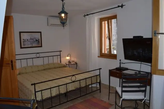 Family Residence - Villetta Garibaldi (Annex Building)