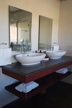 Veranda Suites