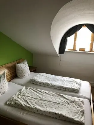 Tek Büyük Yataklı Oda, 1 Büyük (Queen) Boy Yatak, Sigara İçilmez