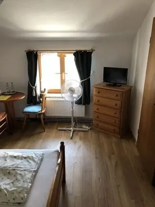 Tek Büyük Yataklı Oda, 1 Büyük (Queen) Boy Yatak, Sigara İçilmez