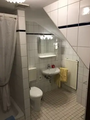 Tek Kişilik Oda, 1 Tek Kişilik Yatak, Sigara İçilmez