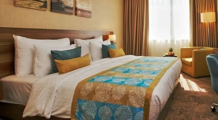Standart Oda, Şehir Manzaralı