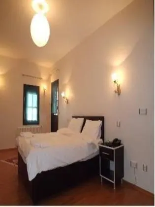 Üç Kişilik Oda