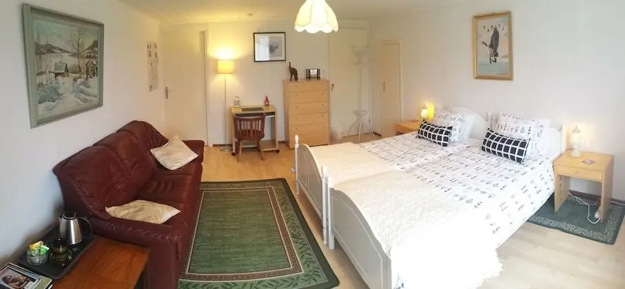 Tek Büyük veya İki Ayrı Yataklı Oda (with extra bed)