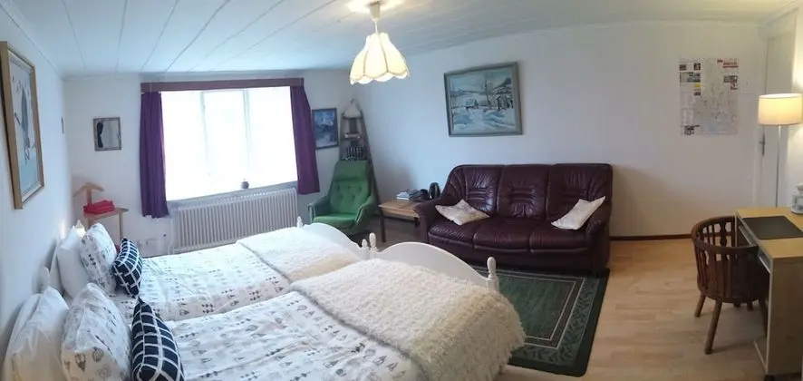 Tek Büyük veya İki Ayrı Yataklı Oda (with extra bed)