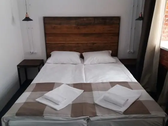 Standard Tek Büyük Yataklı Oda