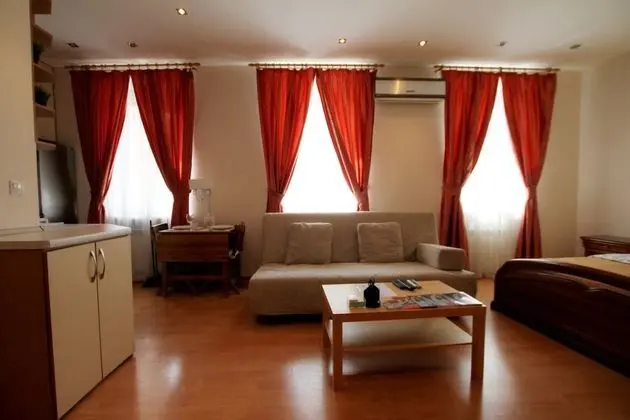 Apart Daire, 1 Çift Kişilik Yatak ve Çekyat, Sigara İçilmez