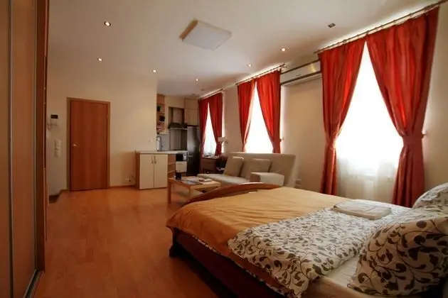 Apart Daire, 1 Çift Kişilik Yatak ve Çekyat, Sigara İçilmez