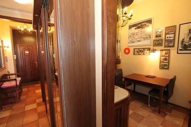 Apart Daire, 1 Çift Kişilik Yatak ve Çekyat