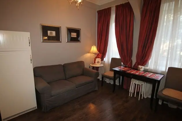 Apart Daire, 1 Çift Kişilik Yatak ve Çekyat