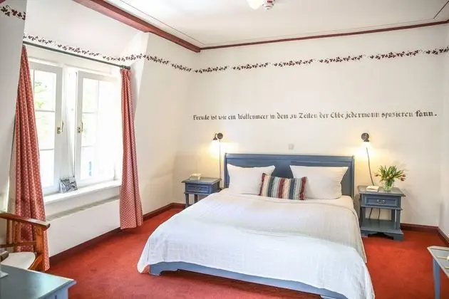 Standard Tek Büyük Yataklı Oda