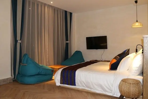Deluxe Tek Büyük Yataklı Oda