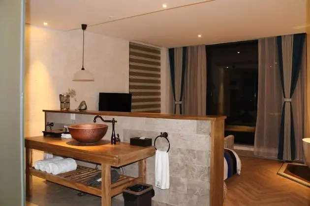 Deluxe Tek Büyük Yataklı Oda