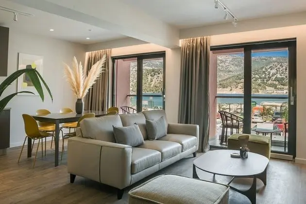 Superior Apart Daire, 3 Yatak Odası, Balkon, Deniz Manzaralı