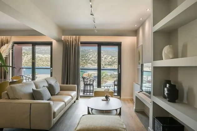 Superior Apart Daire, 3 Yatak Odası, Balkon, Deniz Manzaralı