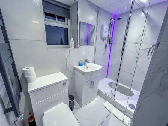 Comfort Tek Büyük Yataklı Oda, Ortak Banyo